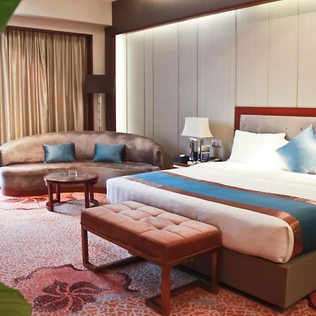The Longemont Shenyang Hotell Exteriör bild