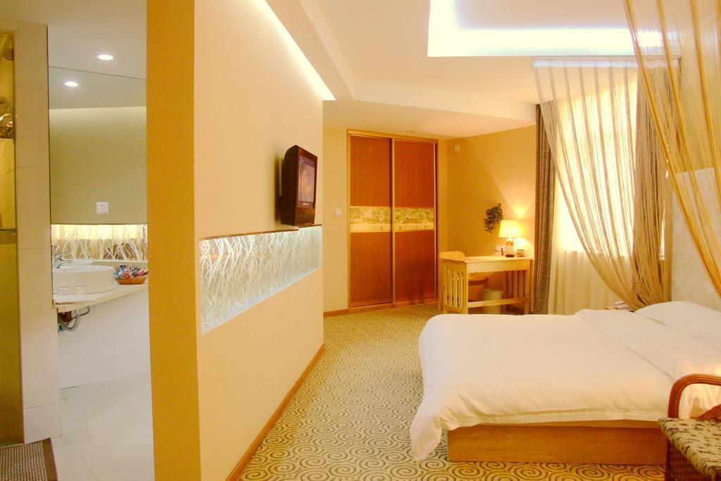 The Longemont Shenyang Hotell Exteriör bild