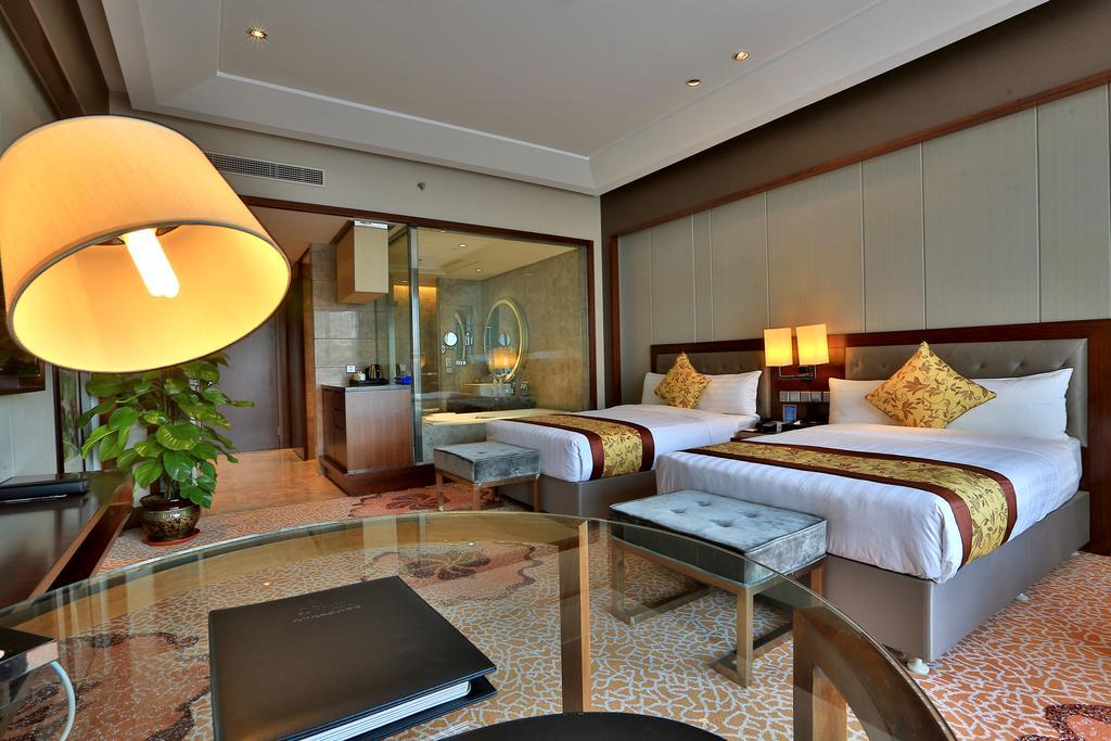 The Longemont Shenyang Hotell Exteriör bild