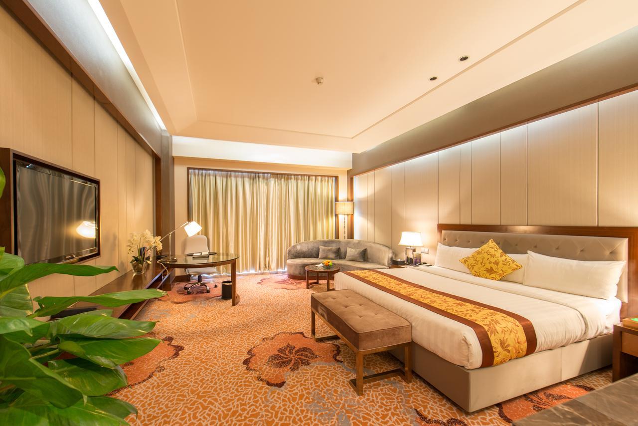 The Longemont Shenyang Hotell Exteriör bild
