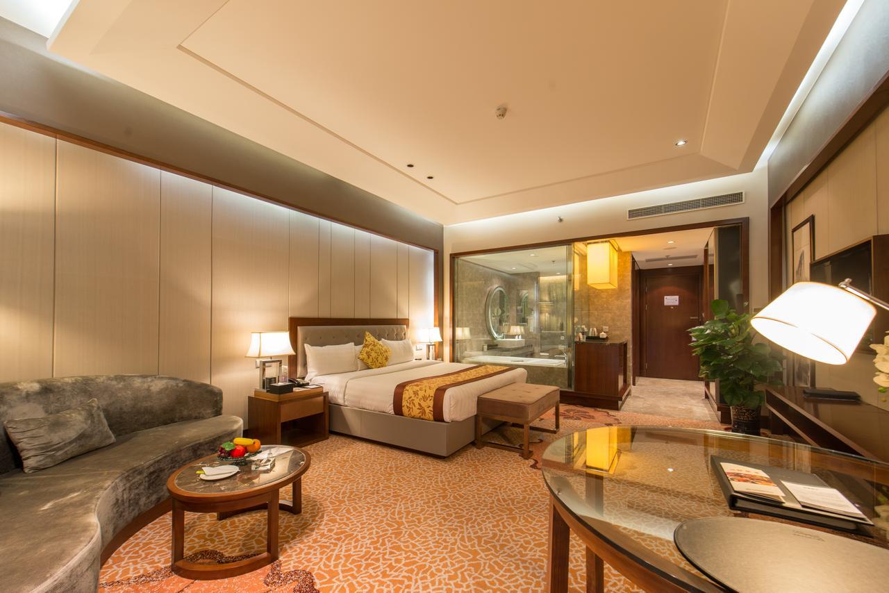 The Longemont Shenyang Hotell Exteriör bild
