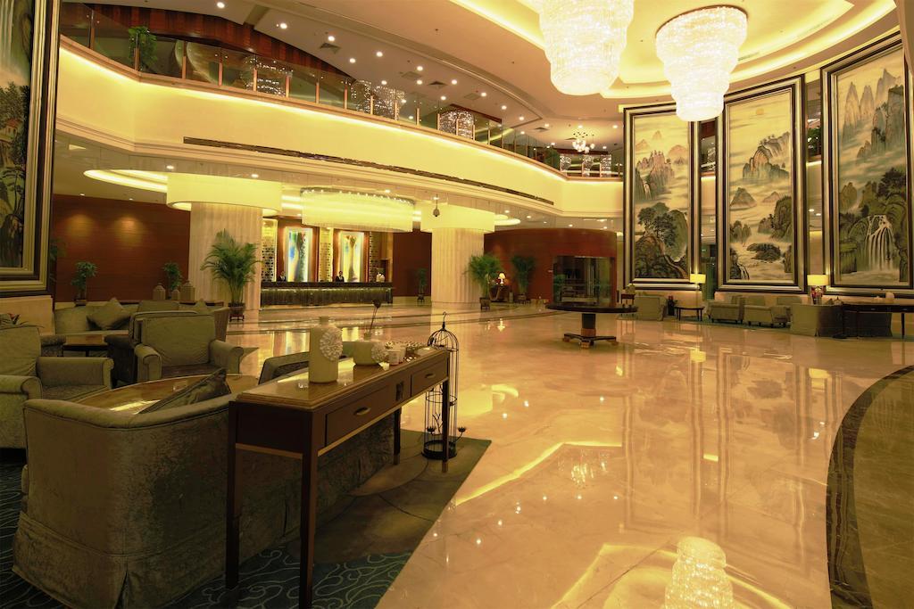 The Longemont Shenyang Hotell Exteriör bild